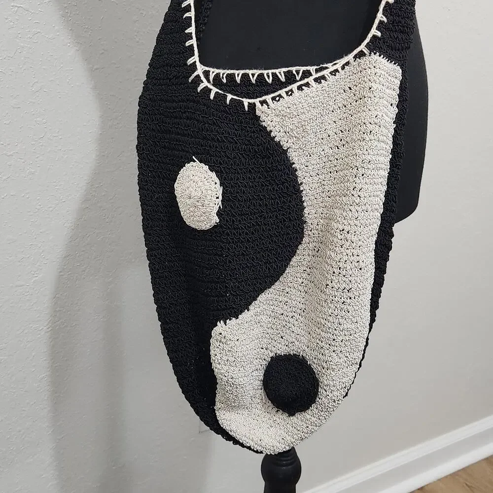 Y2K 90’s Yin Yang Woven Purse Bag Crossbody Crochet Black White Statement Hobo